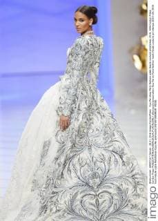 Guo Pei show Paris fashion week Haute couture primtemps 2016, 644 Cordon Press Cordon Press  alfonsoxjimenezxvalero Guo Pei at Paris fashion week Haute couture primtemps 2016