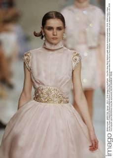 Guo Pei show Paris fashion week Haute couture primtemps 2016, 644 Cordon Press Cordon Press  alfonsoxjimenezxvalero Guo Pei at Paris fashion week Haute couture primtemps 2016