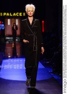 204339 Marineau Starface 2016-01-27 325 rue St MARTIN Paris France Paris Fashion week. Defilé Haute Couture Printemps été 2016 Jean Paul Gautier. Jean Paul Gaultier, Couture spring-summer 2016, Paris, France Editorial use only _sans_perso  Copyright: xMarineaux STAR_204339_001