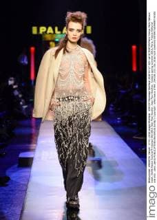 204339 Marineau Starface 2016-01-27 325 rue St MARTIN Paris France Paris Fashion week. Defilé Haute Couture Printemps été 2016 Jean Paul Gautier. Jean Paul Gaultier, Couture spring-summer 2016, Paris, France Editorial use only _sans_perso  Copyright: xMarineaux STAR_204339_031