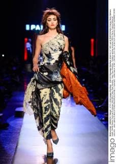 204339 Marineau Starface 2016-01-27 325 rue St MARTIN Paris France Paris Fashion week. Defilé Haute Couture Printemps été 2016 Jean Paul Gautier. Jean Paul Gaultier, Couture spring-summer 2016, Paris, France Editorial use only _sans_perso  Copyright: xMarineaux STAR_204339_035