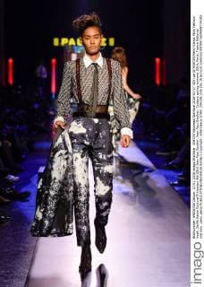 204339 Marineau Starface 2016-01-27 325 rue St MARTIN Paris France Paris Fashion week. Defilé Haute Couture Printemps été 2016 Jean Paul Gautier. Jean Paul Gaultier, Couture spring-summer 2016, Paris, France Editorial use only _sans_perso  Copyright: xMarineaux STAR_204339_036