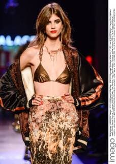 204339 Marineau Starface 2016-01-27 325 rue St MARTIN Paris France Paris Fashion week. Defilé Haute Couture Printemps été 2016 Jean Paul Gautier. Jean Paul Gaultier, Couture spring-summer 2016, Paris, France Editorial use only _sans_perso  Copyright: xMarineaux STAR_204339_039