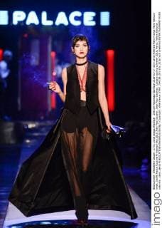 204339 Marineau Starface 2016-01-27 325 rue St MARTIN Paris France Paris Fashion week. Defilé Haute Couture Printemps été 2016 Jean Paul Gautier. Jean Paul Gaultier, Couture spring-summer 2016, Paris, France Editorial use only _sans_perso  Copyright: xMarineaux STAR_204339_083