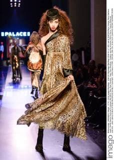 204339 Marineau Starface 2016-01-27 325 rue St MARTIN Paris France Paris Fashion week. Defilé Haute Couture Printemps été 2016 Jean Paul Gautier. Jean Paul Gaultier, Couture spring-summer 2016, Paris, France Editorial use only _sans_perso  Copyright: xMarineaux STAR_204339_086