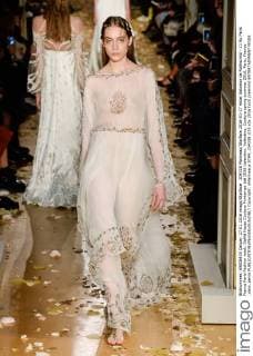 204338 Marineau Starface 2016-01-27 Hotel Salomon de Rothschild - 11 Ru Paris France Paris Fashion week. Defilé Haute Couture Printemps été 2016 Valentino. Valentino, Couture spring-summer 2016, Paris, France _sans_perso  Copyright: xMarineaux STAR_204338_035