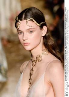 204338 Marineau Starface 2016-01-27 Hotel Salomon de Rothschild - 11 Ru Paris France Paris Fashion week. Defilé Haute Couture Printemps été 2016 Valentino. Valentino, Couture spring-summer 2016, Paris, France _sans_perso  Copyright: xMarineaux STAR_204338_039