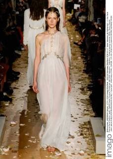 204338 Marineau Starface 2016-01-27 Hotel Salomon de Rothschild - 11 Ru Paris France Paris Fashion week. Defilé Haute Couture Printemps été 2016 Valentino. Valentino, Couture spring-summer 2016, Paris, France _sans_perso  Copyright: xMarineaux STAR_204338_110