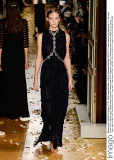 204338 Marineau Starface 2016-01-27 Hotel Salomon de Rothschild - 11 Ru Paris France Paris Fashion week. Defilé Haute Couture Printemps été 2016 Valentino. Valentino, Couture spring-summer 2016, Paris, France _sans_perso  Copyright: xMarineaux STAR_204338_114