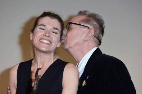 Anke Engelke und Dieter Kosslick bei der Verleihung des Ernst-Lubitsch-Preises 2016 im Kino Babylon. Berlin, 29.01.2016 Foto:xFredericx xFuturexImage