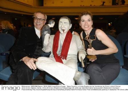 Dieter Kosslick und Anke Engelke bei der Verleihung des Ernst-Lubitsch-Preises 2016 im Kino Babylon. Berlin, 29.01.2016 Foto:xFredericx xFuturexImage