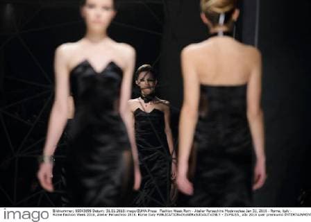 Fashion Week Rom - Atelier Persechino Modenschau Jan 31, 2016 - Rome, italy - Rome Fashion Week 2016, Atelier Persechino 2016. Rome Italy - ZUMAi15_