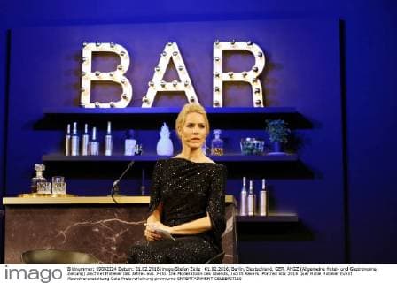 01.02.2016, Berlin, Deutschland, GER, AHGZ (Allgemeine Hotel- und Gastronomie Zeitung) zeichnet Hotelier des Jahres aus .Foto: Die Moderatorin des Abends, Judith Rakers. Portrait