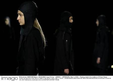(160202) -- BARCELONA, Feb. 2, 2016 -- Models present the creations of Miriam Ponsa during the Barcelona 080 Fashion Week in Barcelona, Spain, Feb. 2, 2016. ) SPAIN-BARCELONA-FASHION WEEK PauxBarrena 