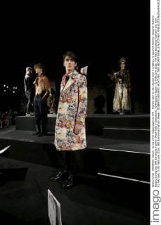Models take to the catwalk with a creation by Spanish fashion designer Roberto Bolano during the 080 Barcelona Fashion Week held in Barcelona, northeastern Spain, 02 February 2016. The 080 Barcelona Fashion runs from 01 February to 05 February 2016. 080 Barcelona Fashion Week - ROBERTO BOLANO !ACHTUNG: NUR REDAKTIONELLE NUTZUNG!  20160202-635900464118324143