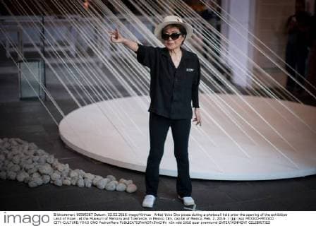 Artist Yoko Ono poses during a photocall held prior the opening of the exhibition Land of Hope , at tha Museum of Memory and Tolerance, in Mexico City, capital of Mexico, Feb. 2, 2016. ) (jg) (sp) MEXICO-MEXICO CITY-CULTURE-YOKO ONO PedroxMera 