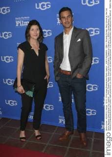 SANTA BARBARA - FEB 4: Michelle Grinsel, Mark Grinsel at the 31st Santa Barbara International Film Festival - Maitlin Modern Master Award at the Arlington Theatre on February 4, 2016 in Santa Barbara, CA  KathyxHutchins
