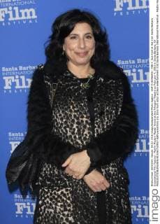 SANTA BARBARA - FEB 4: Sue Kroll at the 31st Santa Barbara International Film Festival - Maitlin Modern Master Award at the Arlington Theatre on February 4, 2016 in Santa Barbara, CA  KathyxHutchins