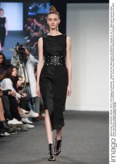 Desfile de Juan Brea dentro de MFSHOW Women.fw 16-17. 588 Diego Puerta Cordon Press Juan Brea s fashion show framed into MFSHOW Women.fw 16-17. Cordon Press  DiegoxPuerta