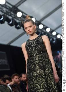 Desfile de Juan Brea dentro de MFSHOW Women.fw 16-17. 588 Diego Puerta Cordon Press Juan Brea s fashion show framed into MFSHOW Women.fw 16-17. Cordon Press  DiegoxPuerta