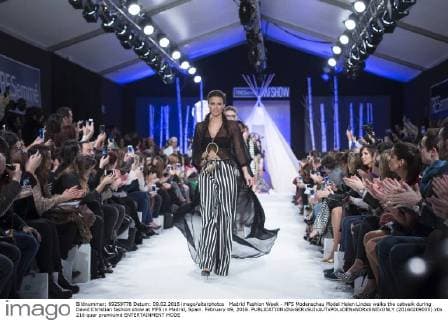 Madrid Fashion Week - MFS Modenschau Model Helen Lindes walks the catwalk during David Christian fashion show at MFS in Madrid, Spain. February 09, 2016.  (20160209035)