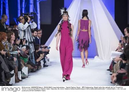 Madrid Fashion Week - MFS Modenschau Model walks the catwalk during Tresemme fashion show during MFS in Madrid, Spain. February 09, 2016.  (20160209011)