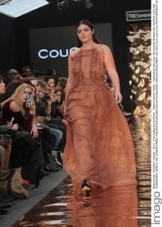 Madrid Fashion Week - Prominente besuchen die Couchel Modenschau DESFILE COUCHEL ALESSANDRA GARCIA 482 CORDON PRESS  PACOxSUAREZxABAD