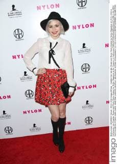 Colette Carr bei der Muses and Music Party Hosted by Nylon Magazine am 9.02.2016 in Hollywood, Los Angeles Muses and Music Party Hosted by Nylon Magazine at No Vacancy in Hollywood 