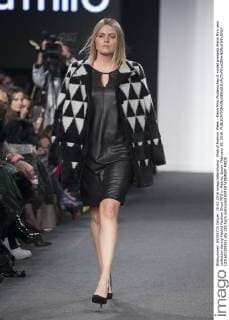Madrid Fashion Week - Elena Miro Modenschau A model presents Elena Miro new collection during Madrid Fashion Show MFS in Madrid, Spain. February 10, 2016.  (20160210059)