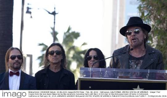 Feb. 10, 2016 - Hollywood, CALIFORNIA, UNITED STATES OF AMERICA - Singer Fher Olvera from the rock band Mana during the ceremony honoring them with the 2,573rd star on the Hollywood Walk of Fame in Hollywood, California on February 10, 2016..ARMANDO ARORIZO Hollywood UNITED STATES OF AMERICA - ZUMAp124