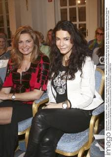 Maren Gilzer und Mariella Ahrens bei der Liz Malraux Modenschau Spring Summer 2016 Summer Romance im Hotel Atlantic. Hamburg, 10.02.2016 Foto:xgbrcix xFuturexImage