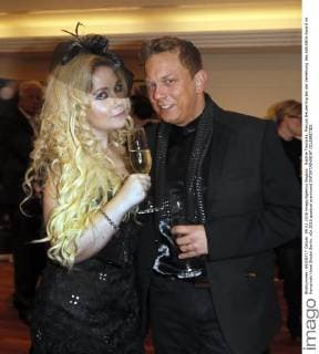 Nadine Trompka, Marcus Neuzerling bei der Verleihung des ASKANIA-Award im Kempinski Hotel Bristol Berlin.