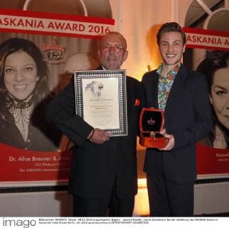 Leonard Mueller; Jannik Schuemann bei der Verleihung des ASKANIA-Award im Kempinski Hotel Bristol Berlin.