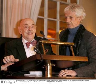 Artur Brauner, Mathieu Carriere bei der Verleihung des ASKANIA-Award im Kempinski Hotel Bristol Berlin.