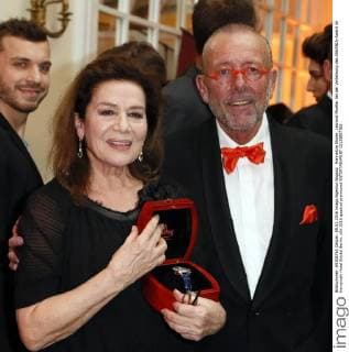 Hannelore Elsner, Leonard Mueller bei der Verleihung des ASKANIA-Award im Kempinski Hotel Bristol Berlin.