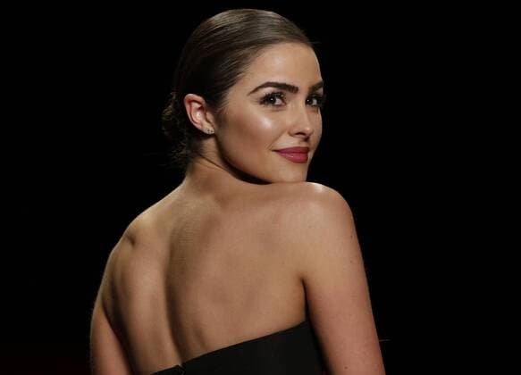 New York Fashion Week - Go Red For Women der American Heart Association Olivia Culpo walks the runway at The American Heart Association s Go Red For Women Red Dress Collection 2016 Presented By Macy s at The Arc, Skylight at Moynihan Station during Fall 2016 New York Fashion Week on February 11, 2016 in New York City.  NYP20160211135 JOHNxANGELILLO
