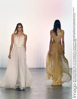 Models present creations of the Fall Winter 2016 Tadashi Shoji collection during the New York Fashion Week in New York, the United States, Feb. 12, 2016. ) U.S.-NEW YORK-FASHION WEEK-TADASHI SHOJI WangxLei 