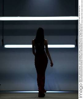 A model walks on the runway at the Cushnie Et Ochs Fall 2016 Fashion Show at The Gallery, Skylight at Clarkson Sq during Fall 2016 New York Fashion Week on February 12, 2016 in New York City.  NYP20160212148 JOHNxANGELILLO