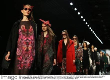 Models present creations of FASHION HONG KONG Fall Winter 2016 collection during the New York Fashion Week in New York, the United States, Feb. 12, 2016. ) (djj) U.S.-NEW YORK-FASHION WEEK-FASHION HONG KONG QinxLang 