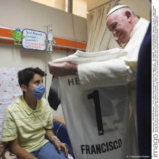 NO FRANCE - NO SWITZERLAND: February 14 2016 : Pope Francis during his visit to the Federico Gomez Pediatric Hospital, in Mexico City. EDITORIAL USE ONLY NOT FOR MARKETING OR ADVERTISING CAMPAIGNS  Â©ServizioFotograficoOR CPP