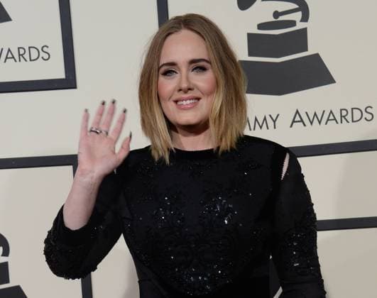 Adele arrives for the 58th annual Grammy Awards held at Staples Center in Los Angeles on February 15, 2016.  LAP20160215526 JIMxRUYMEN