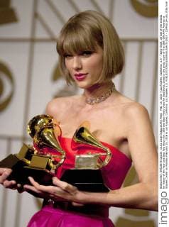 Feb. 15, 2016 - Los Angeles, California, U.S - Taylor Swift, winner of the awards for Album of the Year and Best Pop Album for 1989 and Best Music Video for Bad Blood, poses in the press room of The 58th GRAMMY Awards at Staples Center on Monday February 15, 2016 in Los Angeles, California. Los Angeles U.S. - ZUMAp124