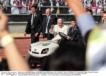 Feb. 16, 2016 - Mexico - MORELIA, Mich. Pope Papa-Visita.- El papa Francisco arriba este martes 16 de febrero de 2016 al estadio Venustiano Carranza , en el marco de su visita a la capital michoacana.  - ZUMAu78_