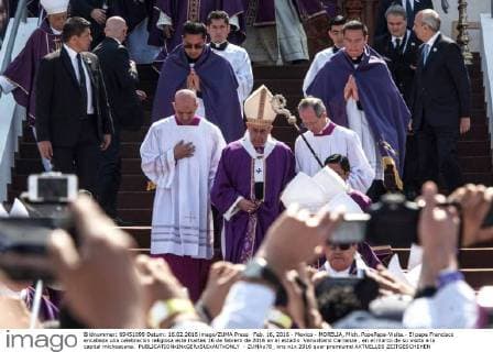 Feb. 16, 2016 - Mexico - MORELIA, Mich. PopePapa-Visita.- El papa Francisco encabeza una celebracion religiosa este martes 16 de febrero de 2016 en el estadio Venustiano Carranza , en el marco de su visita a la capital michoacana.  - ZUMAu78_