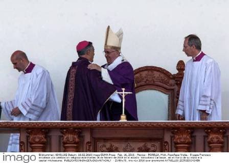 Feb. 16, 2016 - Mexico - MORELIA, Mich. PopePapa-Visita.- El papa Francisco encabeza una celebracion religiosa este martes 16 de febrero de 2016 en el estadio Venustiano Carranza , en el marco de su visita a la capital michoacana.  - ZUMAu78_