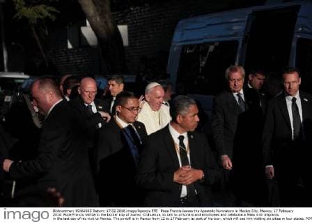Pope Francis leaves the Apostolic Nunciature in Mexico City, Mexico, 17 February 2016. Pope Francis will be in the border city of Juarez, Chihuahua, to talk to prisoners and employees and celebrate a Mass with migrants in the last day of his visit to Mexico. The pontiff is in Mexico from 12 to 17 February as part of his tour, which will see him visiting six cities in four states. POPE FRANCIS IN MEXICO !ACHTUNG: NUR REDAKTIONELLE NUTZUNG!  20160217-635913241830837766