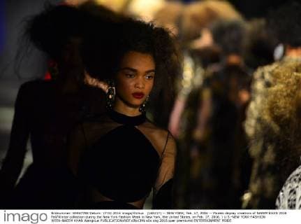 (160217) -- NEW YORK, Feb. 17, 2016 -- Models display creations of NAEEM KHAN 2016 Fall Winter collection during the New York Fashion Week in New York, the United States, on Feb. 17, 2016. ) U.S.-NEW YORK-FASHION WEEK-NAEEM KHAN WangxLei 