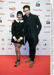 Nessi mit Begleitung beim 99Fire-Films-Award 2016 im Rahmen der Berlinale 2016 66. Internationale Filmfestspiele Berlin im Admiralspalast. Berlin, 18.02.2016 Foto:xFredericx xFuturexImage