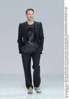 New York Fashion Week - Marc Jacobs Modenschau . 19 02 2016. New York United States. Designer Marc Jacobs at the end of his show at New York Fashion Week A W 16.  xi-Imagesx IIM-11999-0066
