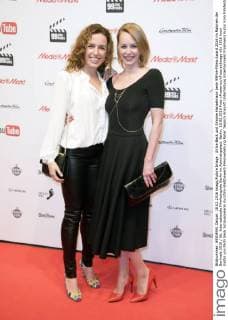 Ulrike Beck und Simone Hanselmann beim 99Fire-Films-Award 2016 im Rahmen der Berlinale 2016 66. Internationale Filmfestspiele Berlin im Admiralspalast. Berlin, 18.02.2016 Foto:xFredericx xFuturexImage